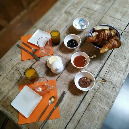 בית אירוח Chez Anne *